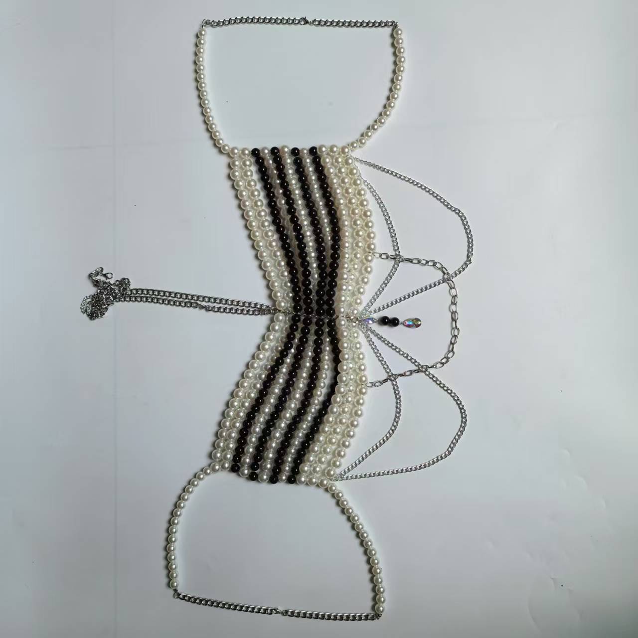 Черно-белые тканые пластиковые – обзор и цена Body Jewelry Vest